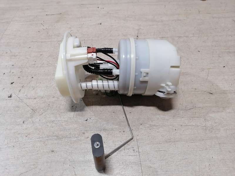 Almera G15 №11 бензонасос