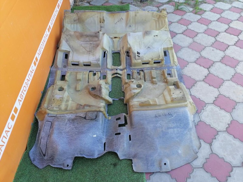 Cruze №4 пол салона