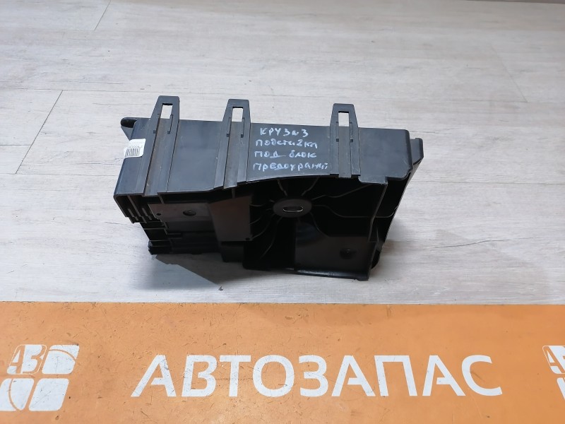 Cruze №5 корпус блока предохранителей капота