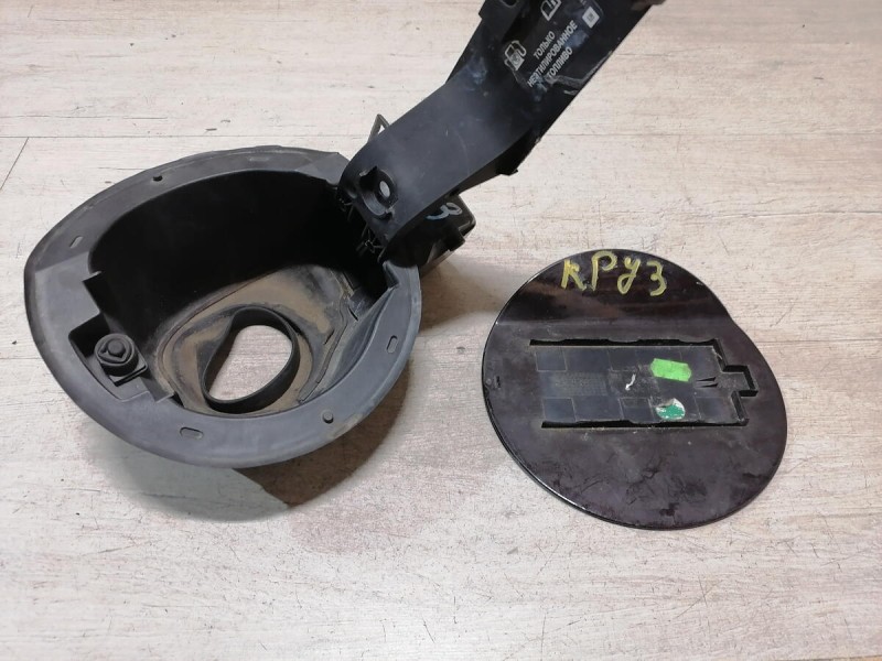 Cruze лючок бензобака черный