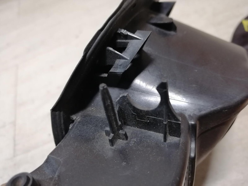 Cruze лючок бензобака черный