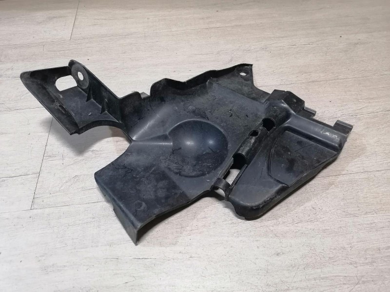 Duster №4 пыльник двигателя левый