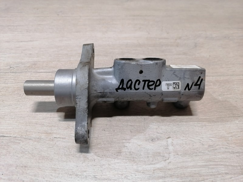 Duster №4 цилиндр тормозной главный