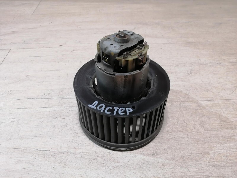 Duster моторчик печки деф