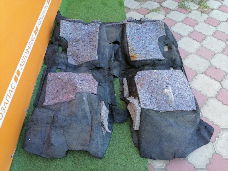 Duster пол салона