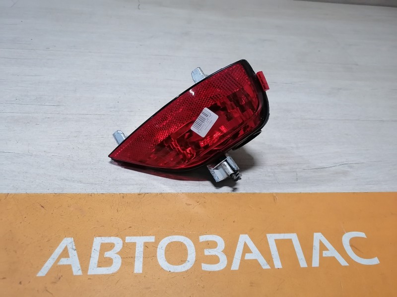 Duster противотуманка заднего бампера правая