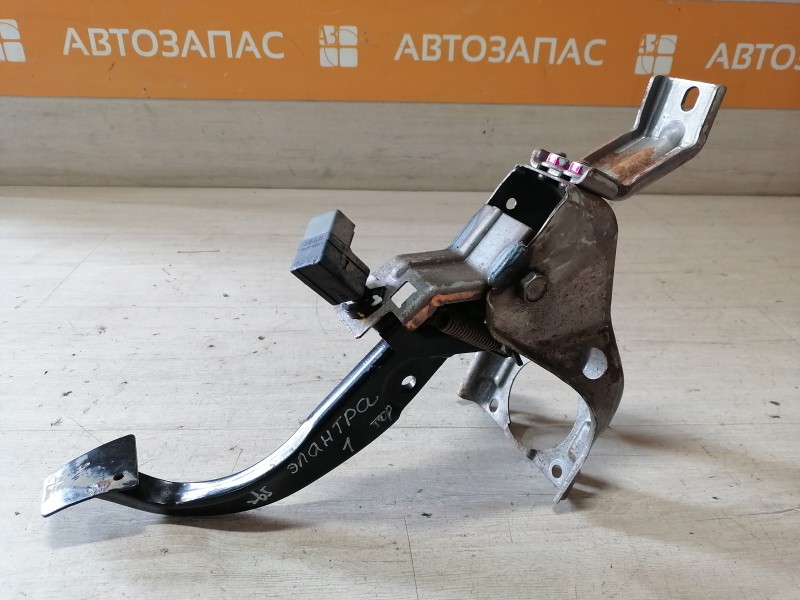 Elantra 5 П педаль тормоза