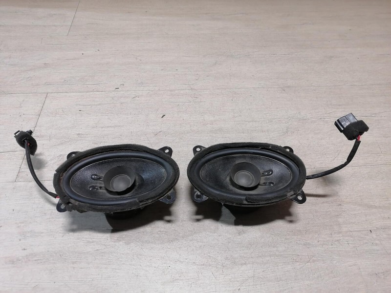 Emgrand динамик задний в полку