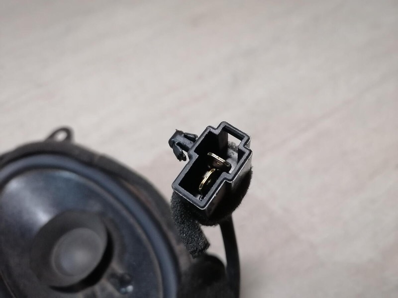 Emgrand динамик задний в полку