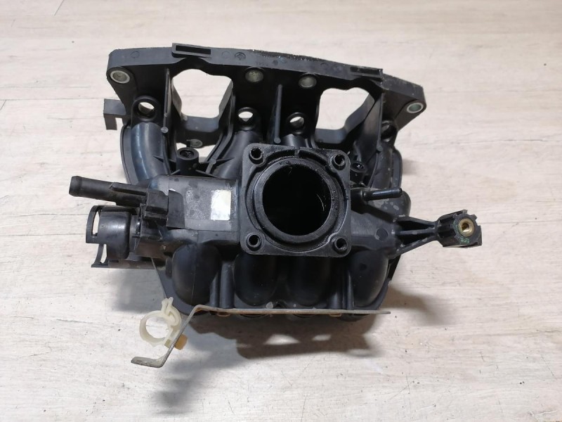 Fiat Panda коллектор впускной