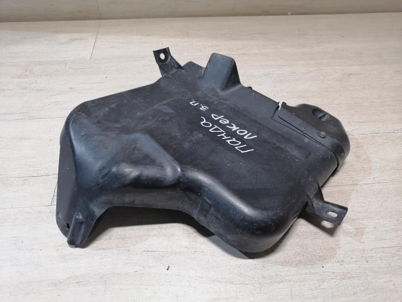 Fiat Panda локер задний правый