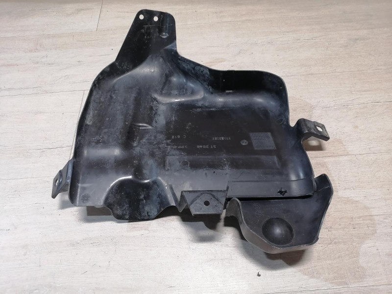 Fiat Panda локер задний правый