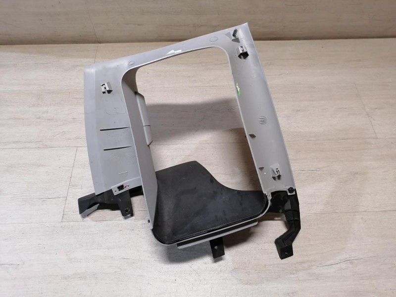 Fiat Panda обшивка задней стойки верхняя правая под форточку полку деф