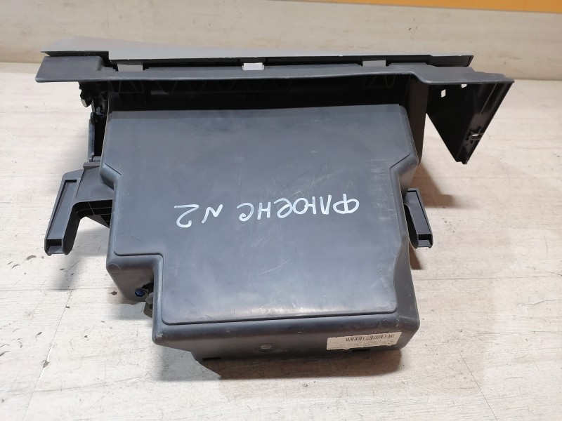 Fluence №2 бардачок