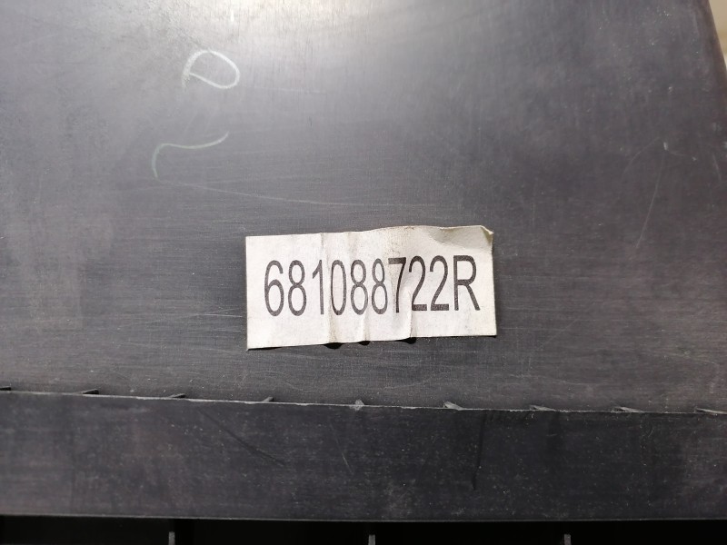 Fluence №2 бардачок