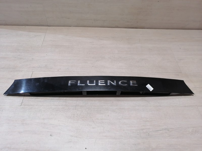 Fluence №2 молдинг крышки багажника