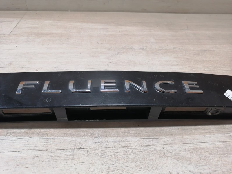Fluence №2 молдинг крышки багажника