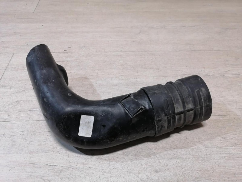 Fluence №2 патрубок воздушный воздухозаборник 70387054 деф