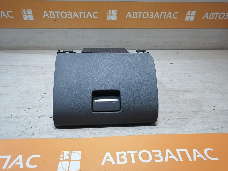 Focus 2 №2 бардачок