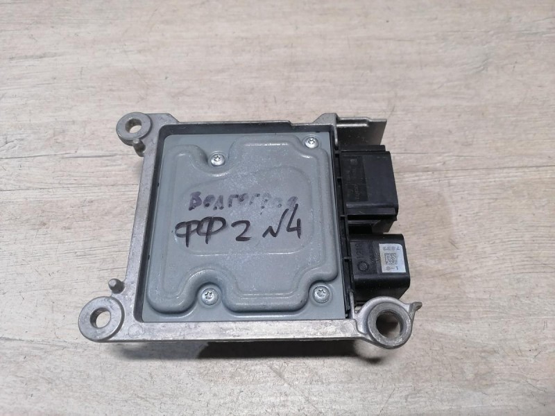 Focus 2 №4  блок подушек SRS AIR BAG целый