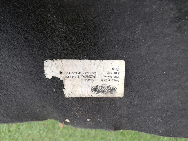 Focus 2 №5 пол салона