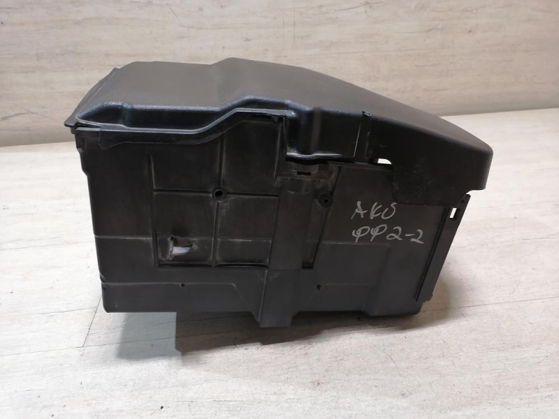 Focus 2 корпус аккумулятора АКБ в сборе