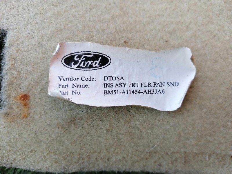 Focus 3 №2 пол салона