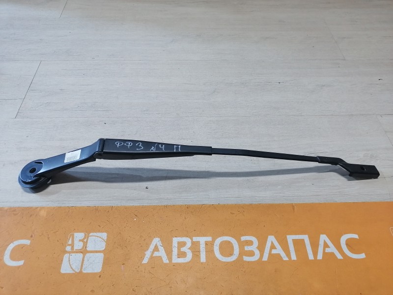 Focus 3 №5 поводок дворника правый
