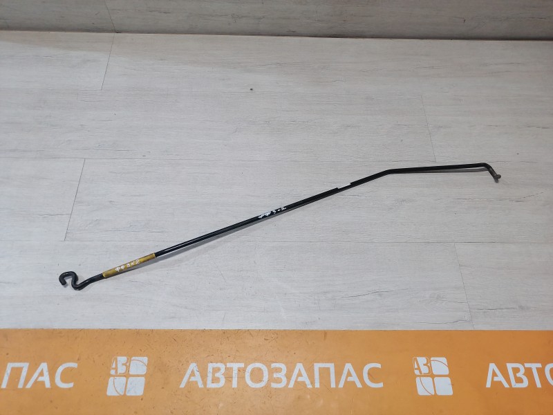 Focus 3 №5 упор капота