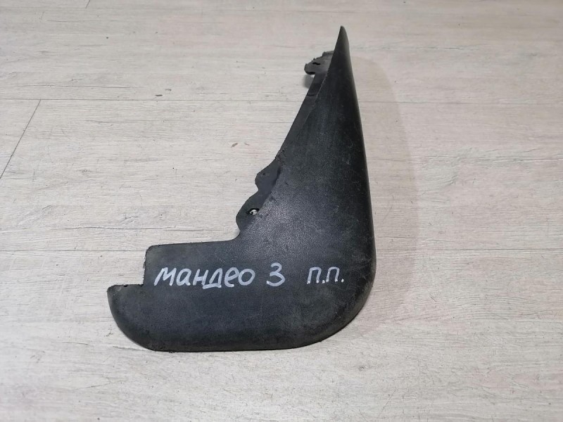 Mondeo 3 брызговик передний правый