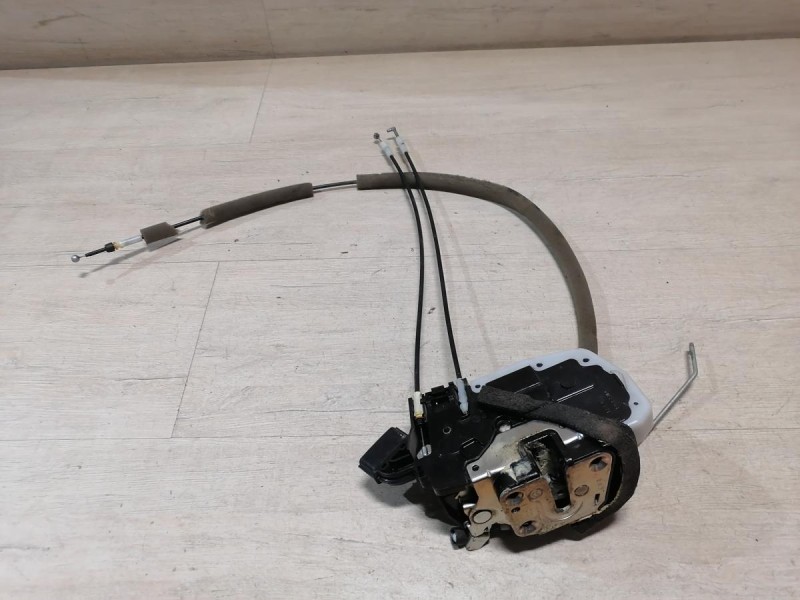 Almera G15 замок двери передний правый