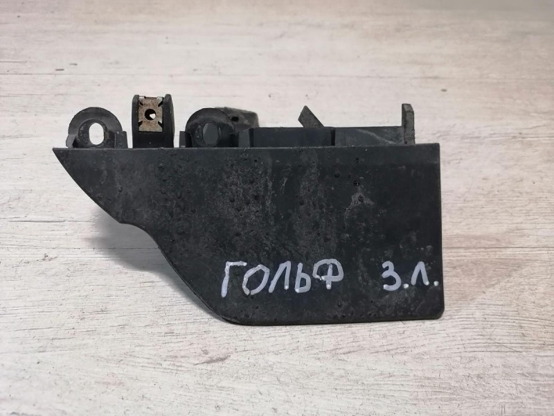 Golf брызговик заднего колеса передний левый