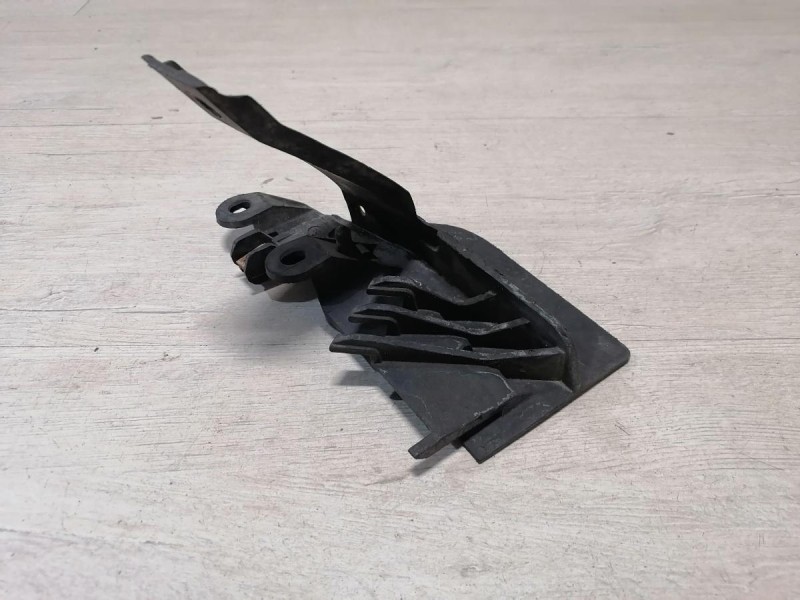 Golf брызговик заднего колеса передний левый