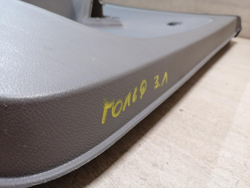 Golf обшивка двери задняя левая мех