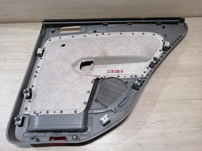 Golf обшивка двери задняя правая мех