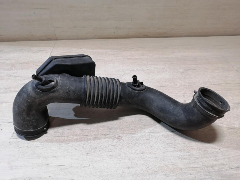 Santa Fe патрубок воздушного фильтра