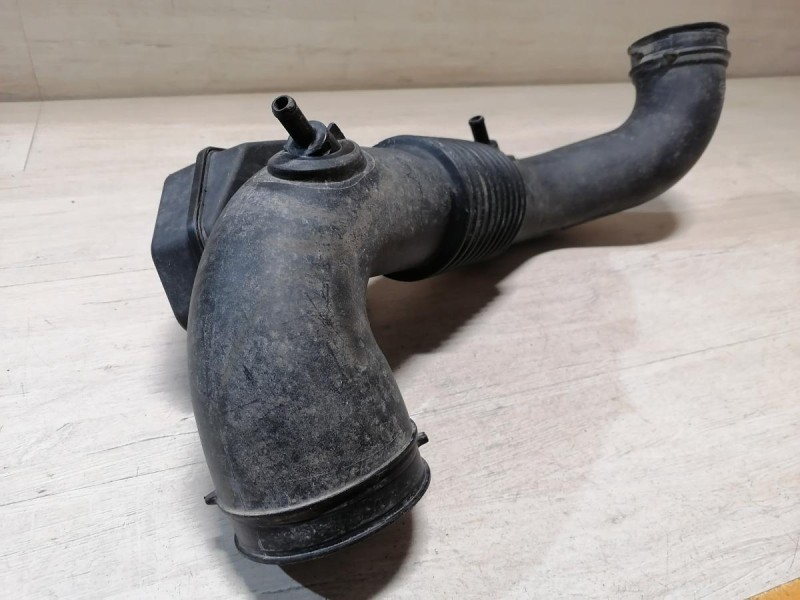 Santa Fe патрубок воздушного фильтра