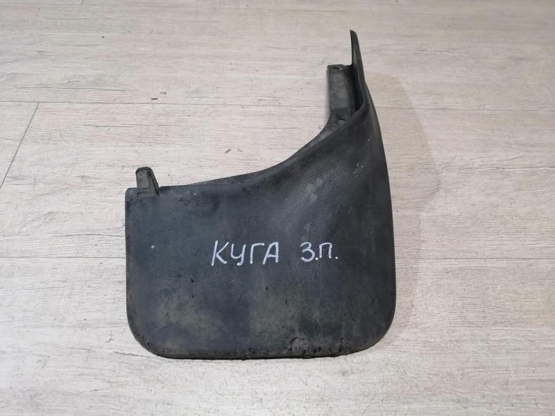 Kuga брызговик задний правый