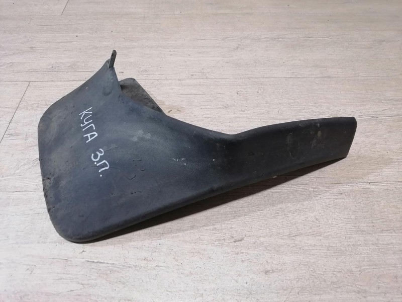 Kuga брызговик задний правый