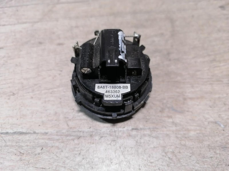 Kuga динамик пищалка