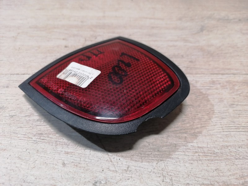 L 200 катафот правый деф
