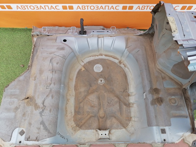 Lacetti №3 ниша под запаску крыло заднее правое часть