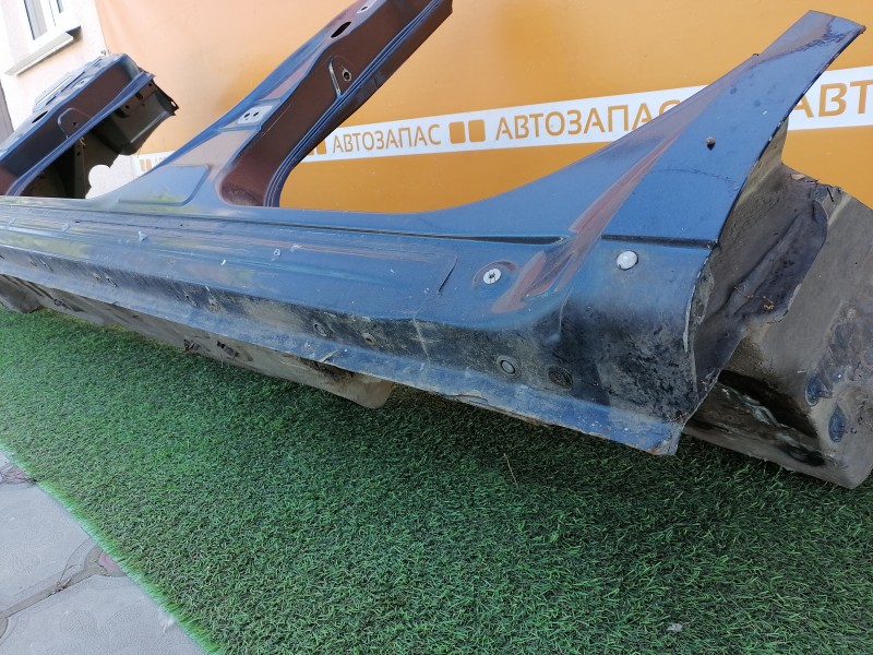Almera G15 №11 порог левый