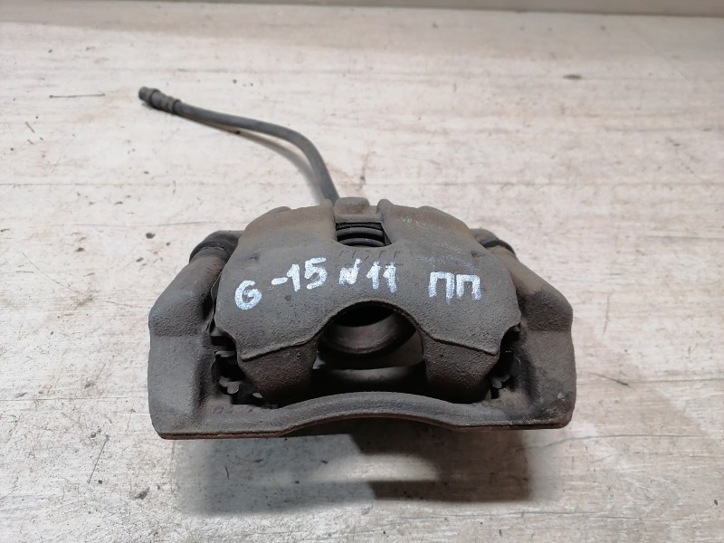 Almera G15 №11 суппорт передний правый