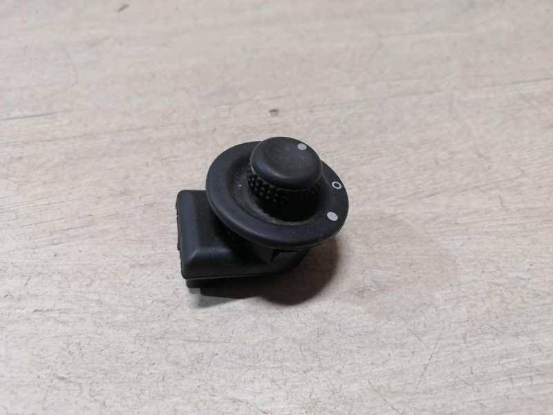 Almera G15 блок управления зеркалами