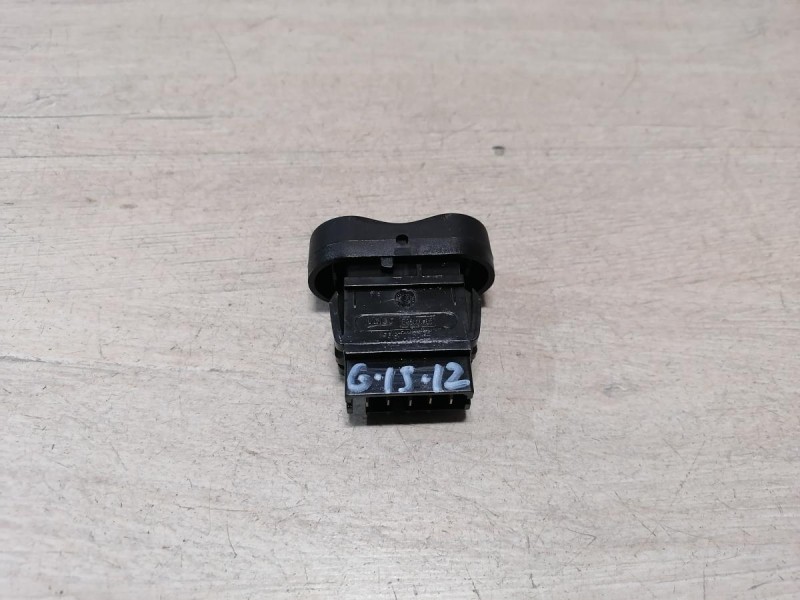 Almera G15 кнопка блокировки дверей