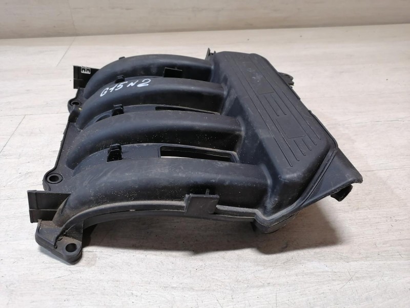 Almera G15 №2 коллектор впускной