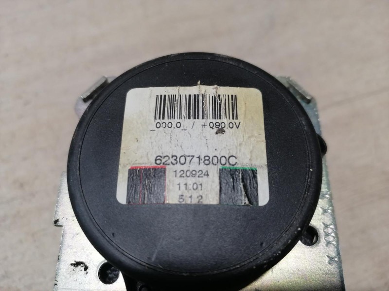 Almera G15 ремень безопасности задний средний