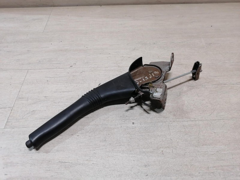 Almera G15 ручник