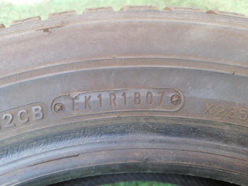 Almera G15 №2 шина 195/60 R15 данлоп липучка